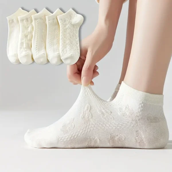 Raised Texture White Socks 5pc Set - Image 7