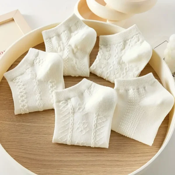 Raised Texture White Socks 5pc Set - Image 10